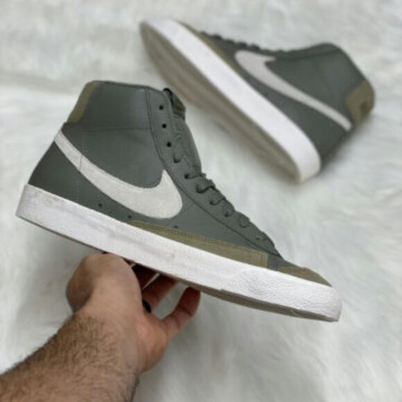 Nike Blazer Mid Mens Sportswear Shoes Green FZ1671-001 VNDS Sz 10.5